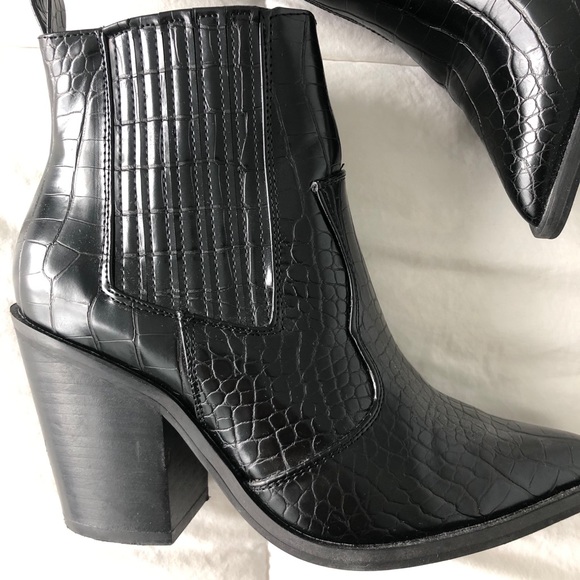 ASOS Faux leather textured black boots - size 7 - Picture 3 of 3